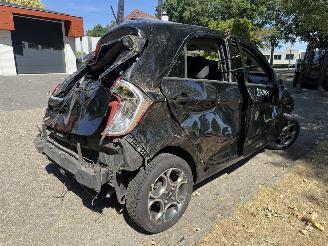 Kia Picanto  picture 5