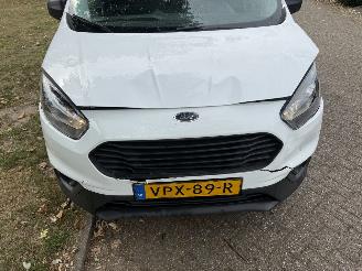 Ford Transit COURIER picture 9