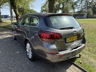 Opel Astra SPORTS TOURER picture 3