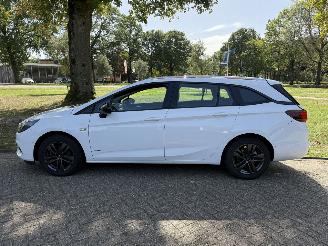 Opel Astra SPORTS TOURER+ picture 8
