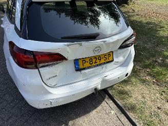 Opel Astra SPORTS TOURER+ picture 18