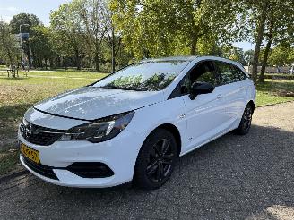 damaged passenger cars Opel Astra SPORTS TOURER+ 2022/1