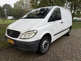 uszkodzony samochody ciężarowe Mercedes Vito  2008/1