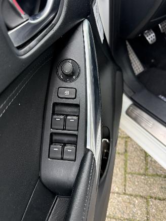 Mazda 6  picture 16