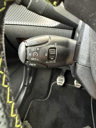 Peugeot 2008  picture 23
