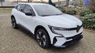 uszkodzony samochody osobowe Renault Mégane E-Tech EV40 Equilibre 2022/11