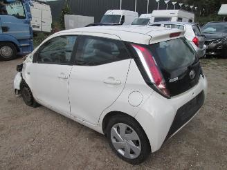 Toyota Aygo 1.0 X - 5 Drs picture 4