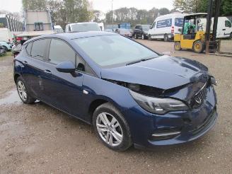 Opel Astra 1.5 CDTI Innovation HB picture 2