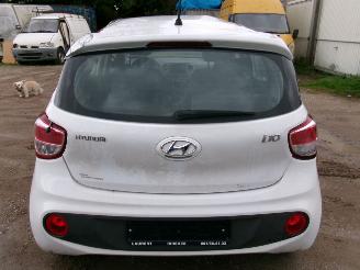 Hyundai I-10 1.0 Basis picture 8