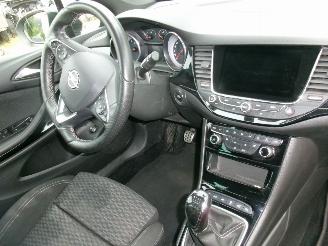 Opel Astra 1.6 CDTI Business Break - Black Edition picture 30