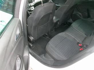 Opel Astra 1.6 CDTI Business Break - Black Edition picture 31