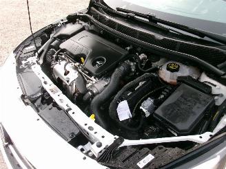Opel Astra 1.6 CDTI Business Break - Black Edition picture 36