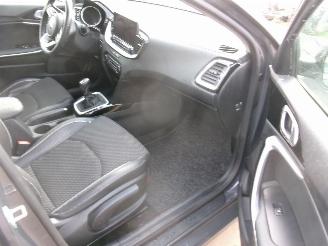 Kia Cee d 1.0 Break Lounge picture 21