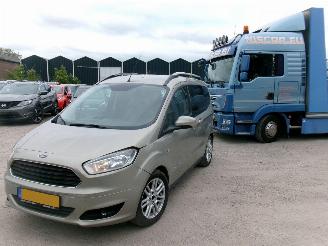 damaged passenger cars Ford Tourneo Connect 1.0  Ecoboost   Titanium 2018/2