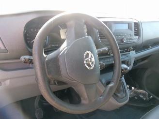 Toyota Proace 2.0 D Comfort picture 31