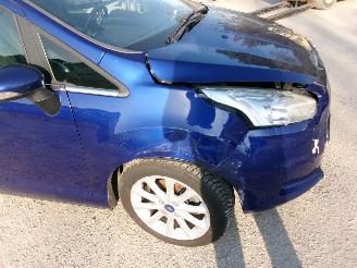 Ford B-Max 1.0 Titanium picture 10