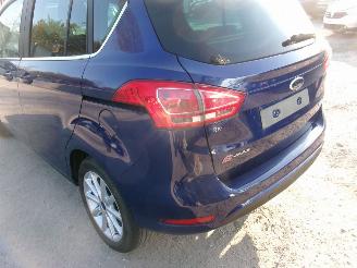 Ford B-Max 1.0 Titanium picture 18
