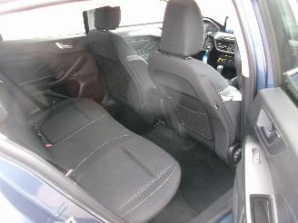 Ford Focus 1.5 Tdci  Break Cool & Connect picture 22