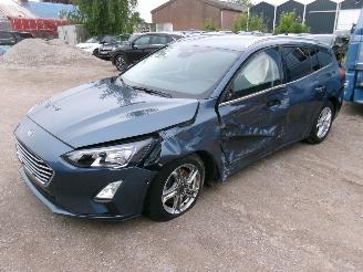 Ford Focus 1.5 Tdci  Break Cool & Connect picture 2