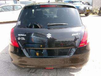 Suzuki Swift 1.3 DDIS - 5 Drs-  Grand Luxe picture 12