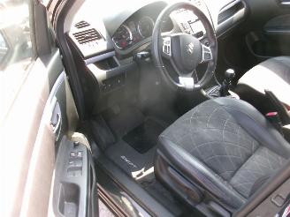 Suzuki Swift 1.3 DDIS - 5 Drs-  Grand Luxe picture 17