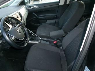 Volkswagen Polo 1.0 Comfortline picture 22