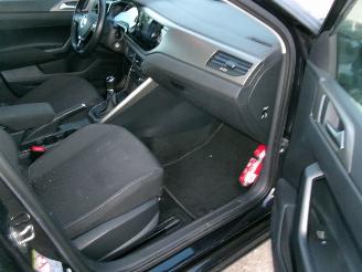 Volkswagen Polo 1.0 Comfortline picture 23