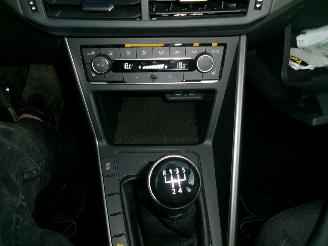 Volkswagen Polo 1.0 Comfortline picture 32