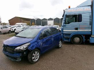 Schadeauto Toyota Yaris 1.5  Y20-Comfort 2020/1