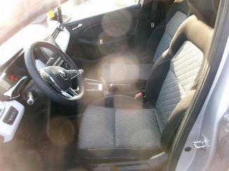Renault Clio 1.0 Limited picture 21