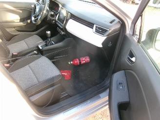 Renault Clio 1.0 Limited picture 22