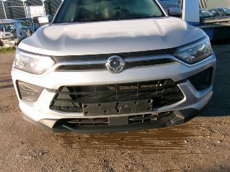 Ssang yong Korando 1.5 GDI Sapphire picture 10