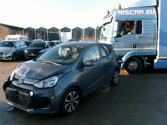 uszkodzony samochody osobowe Hyundai I-10 1.0 Sky 2019/2