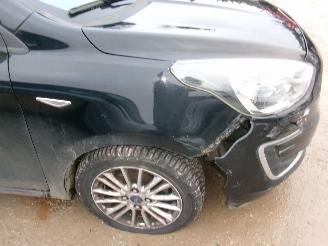 Ford Ka+ 1.2 Titanium picture 8