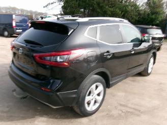 Nissan Qashqai 1.2 Tekna picture 4