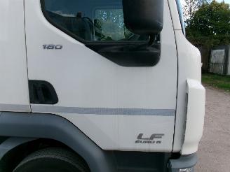 DAF LF 180 LF 180 FA -  Transporter- Machines-Autos-caravans  - Slaapcabine picture 8