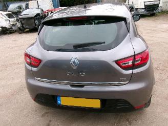 Renault Clio 0.9 Comfort 5 Drs picture 9