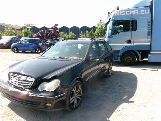 Damaged car Mercedes C-klasse C180k  Elegance Break 2006/1