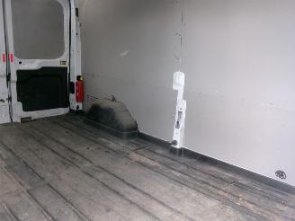 Ford Transit Custom 2.0 D Bestelwagen Trend - Hoog picture 12