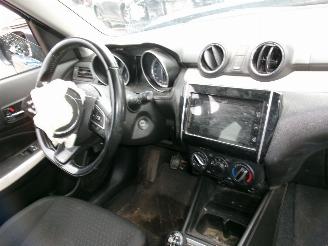 Suzuki Swift 1.2 Comfort 5 DRS picture 28