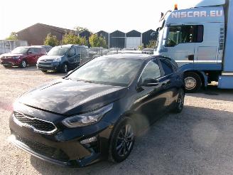 Unfallwagen Kia Ceed 1.0 5 DRS HB Lounge 2019/8
