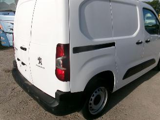 Peugeot Partner 1.5 D Pro Bestelwagen picture 9