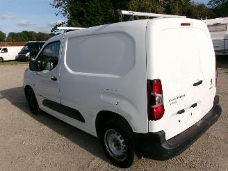 Peugeot Partner 1.5 D Pro Bestelwagen picture 5