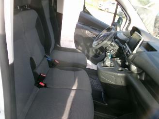 Peugeot Partner 1.5 D Pro Bestelwagen picture 21