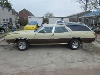 Oldsmobile Cutlass Vista Cruiser - Wagon V8 - Two Tone picture 7