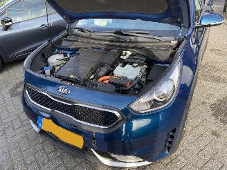 Kia Niro Hybrid First Edition 1.6 GDi VASTE PRIJS. picture 17