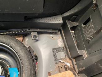 Mazda 5 Automaat Aangepast met Stuurbediening 2.0 Katano vaste prijs picture 18