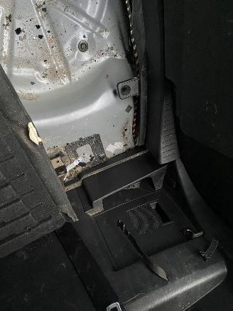 Mazda 5 Automaat Aangepast met Stuurbediening 2.0 Katano picture 49
