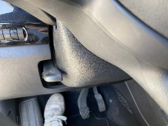 Volkswagen Up! Move Up! 5drs airco picture 30