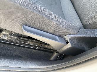 Volkswagen Up! Move Up! 5drs airco picture 31